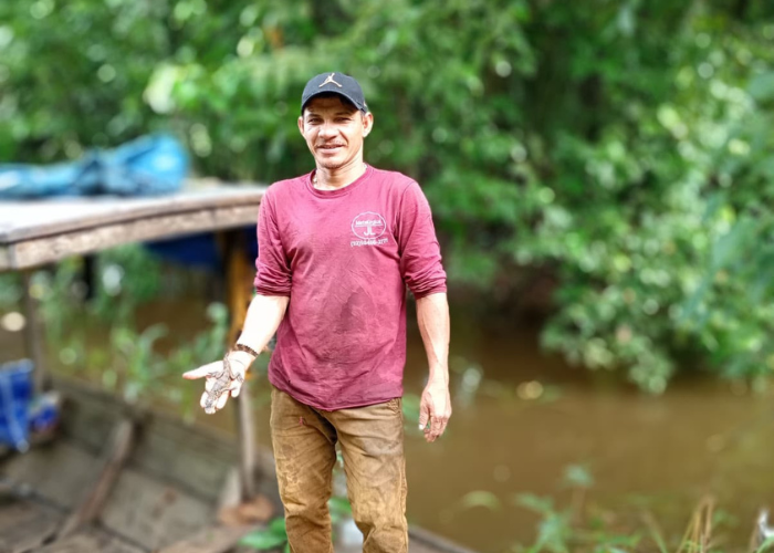 Mikeias in the Amazon - photo 1